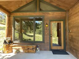 Bears Den #2- Cozy Mountain Duplex, Views + Wildlife & Hot Tub - SALE!