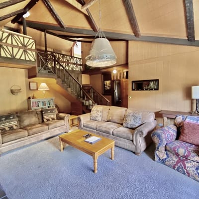 Brown Cabin: Charming Mountain House w/Views